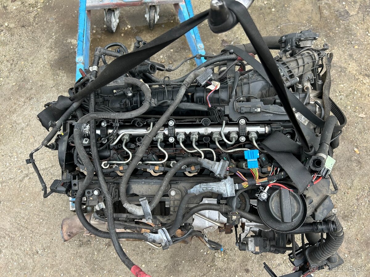 BMW 318d 320d 325d 330d 335d F30 F31 F80 E90 E91 E92 E93 - 8