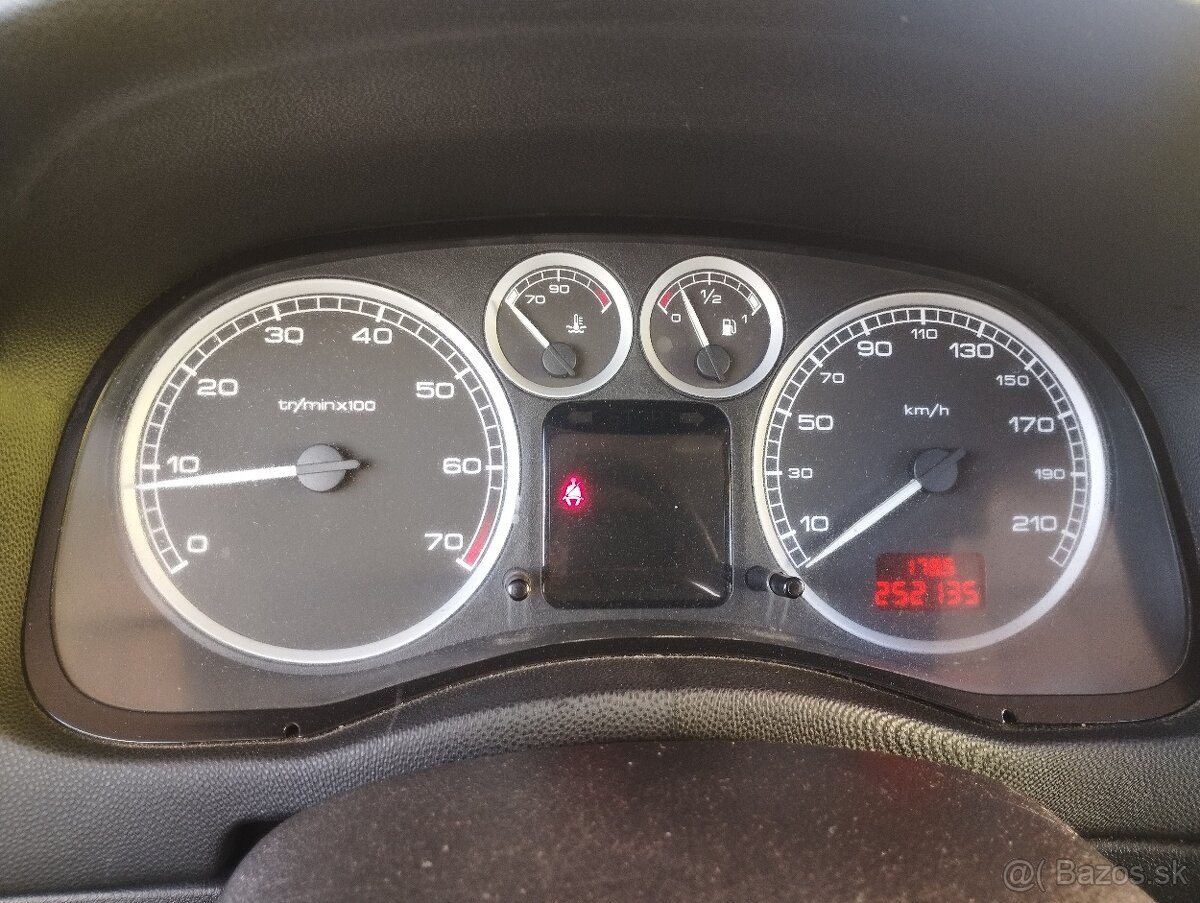 Peugeot 307 1.6 benzín 80kw - 8
