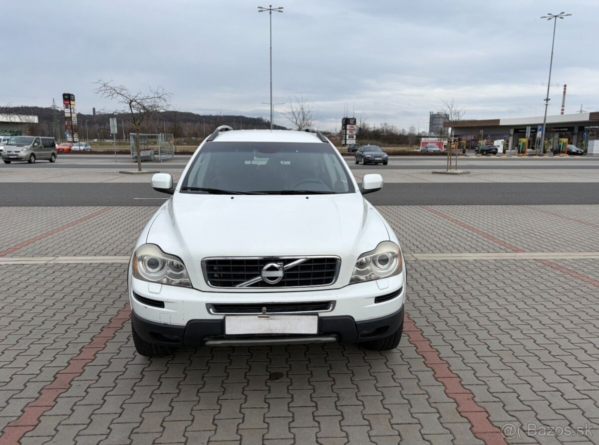 Volvo XC90 D5 AWD ČR 7 MÍST - 8