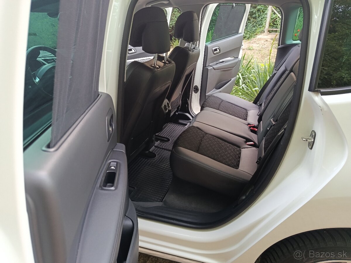 Peugeot 3008 - 8