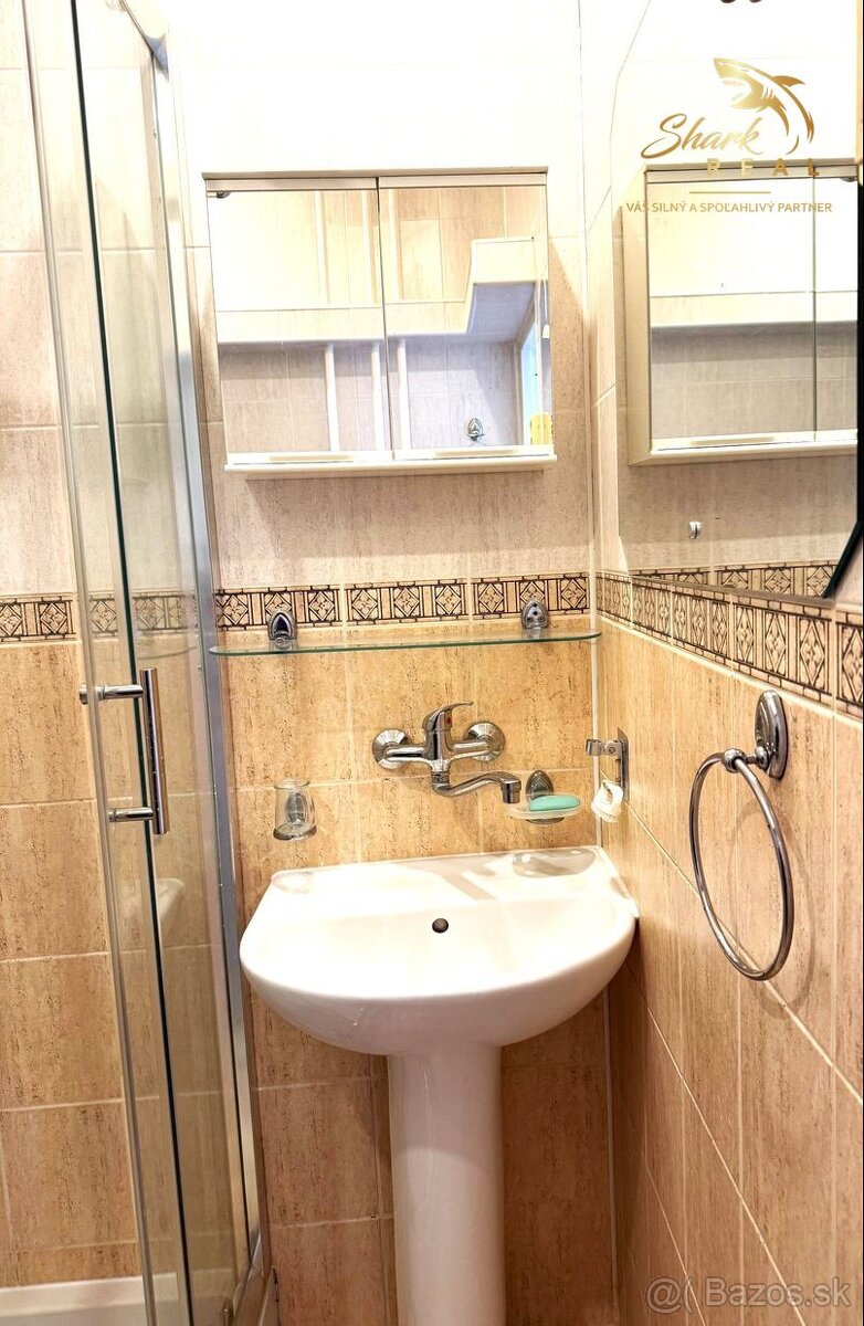 3i byt _ holobyt _ Mesačná ul. _ PREDAJ - 8