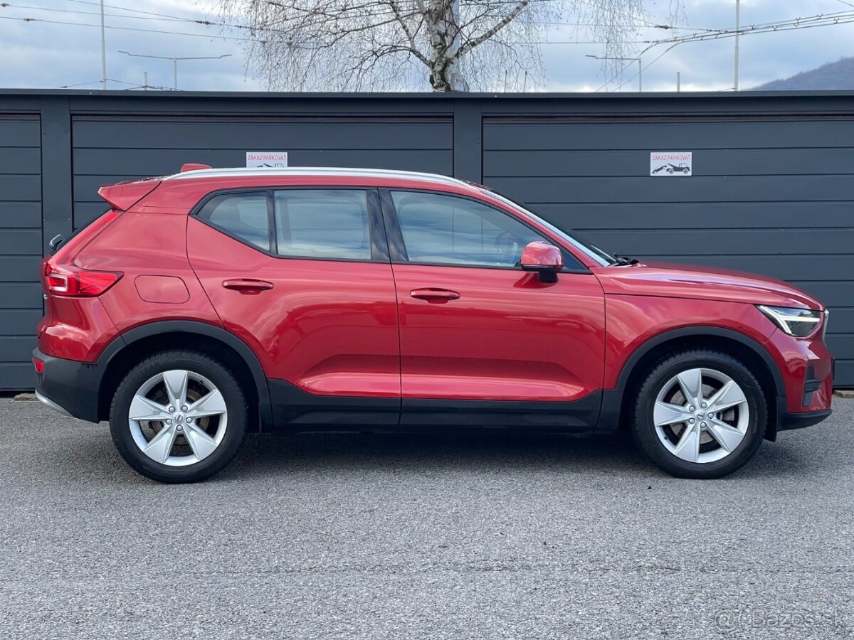 Volvo XC40 2.0 B3 mHEV Core A/T - 8