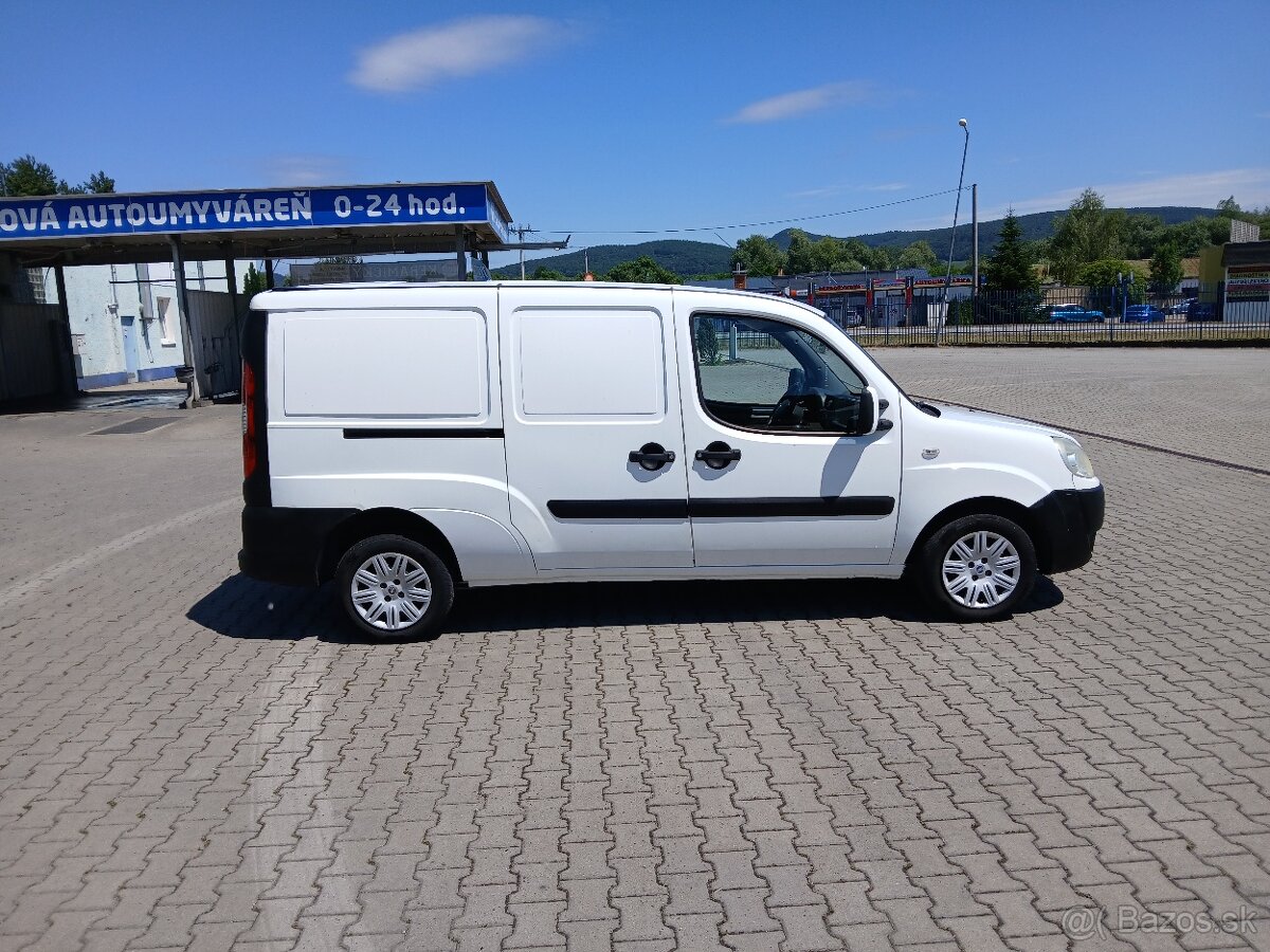 Fiat Doblo 1.9jtd 74kw MAXI model 2009 - 8