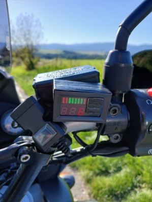 Triumph tiger 955i - 8