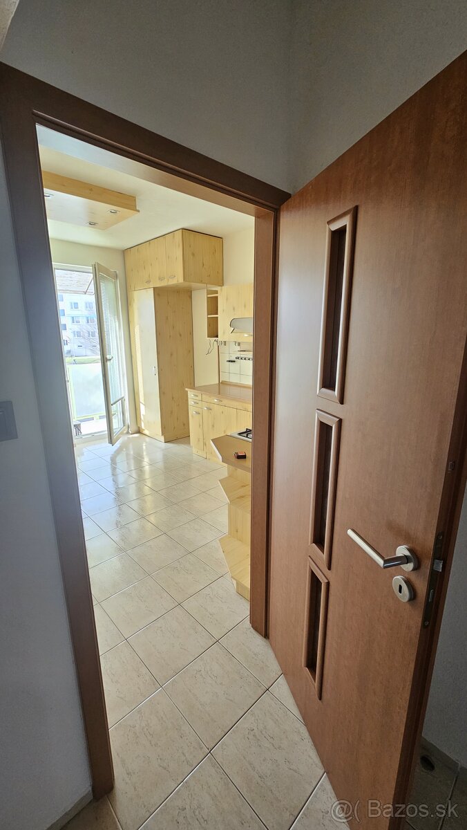 Predám interiérové dvere - 8