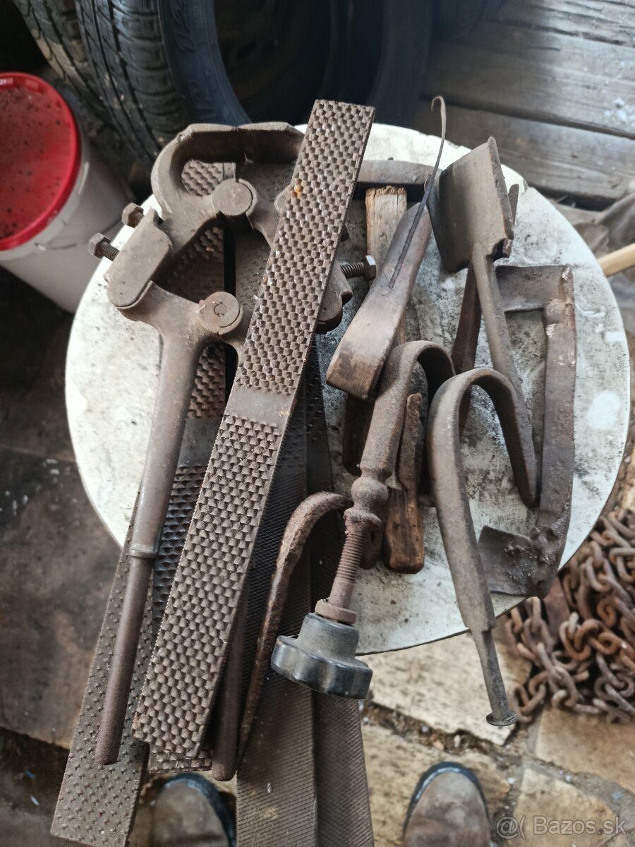 Kováčske náradie. - 8