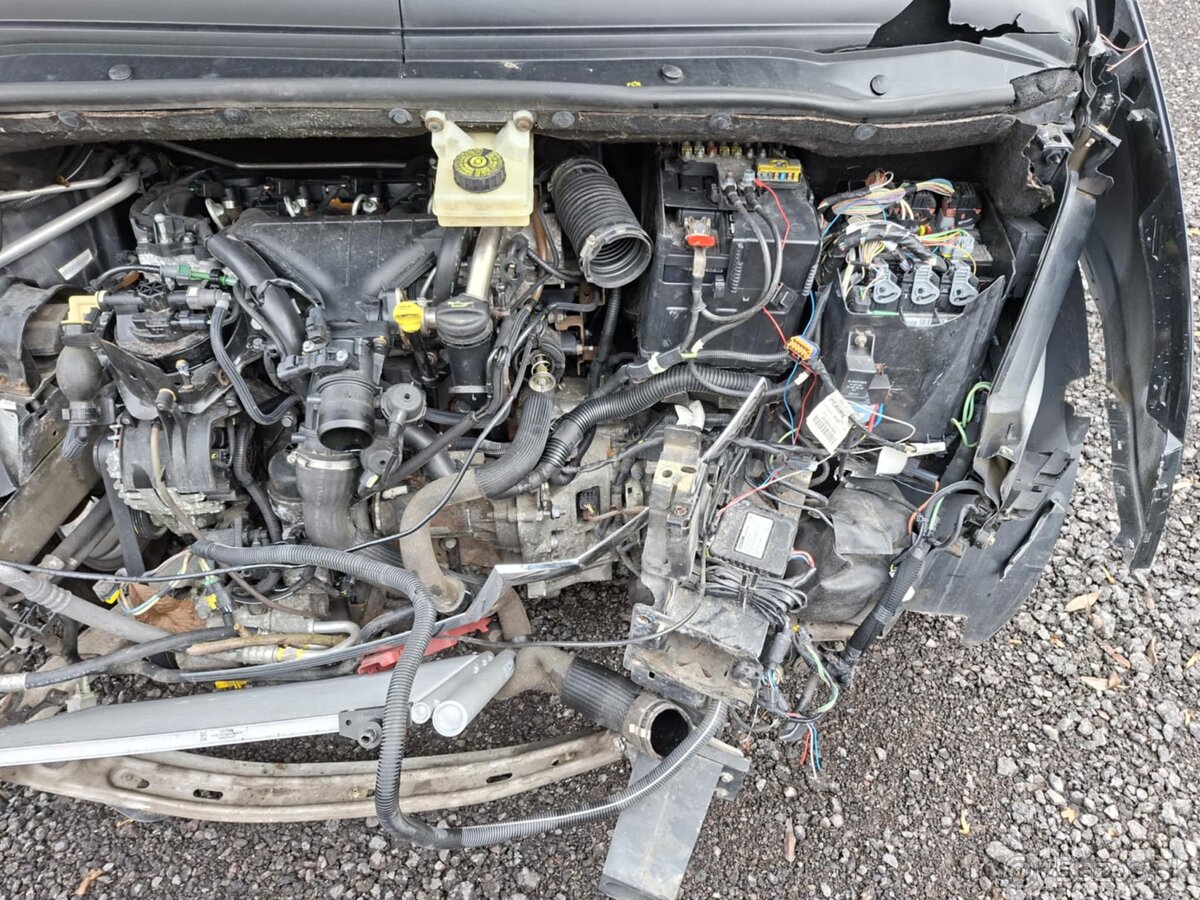 Citroen C4 Grand Picasso 2.0HDI - 8