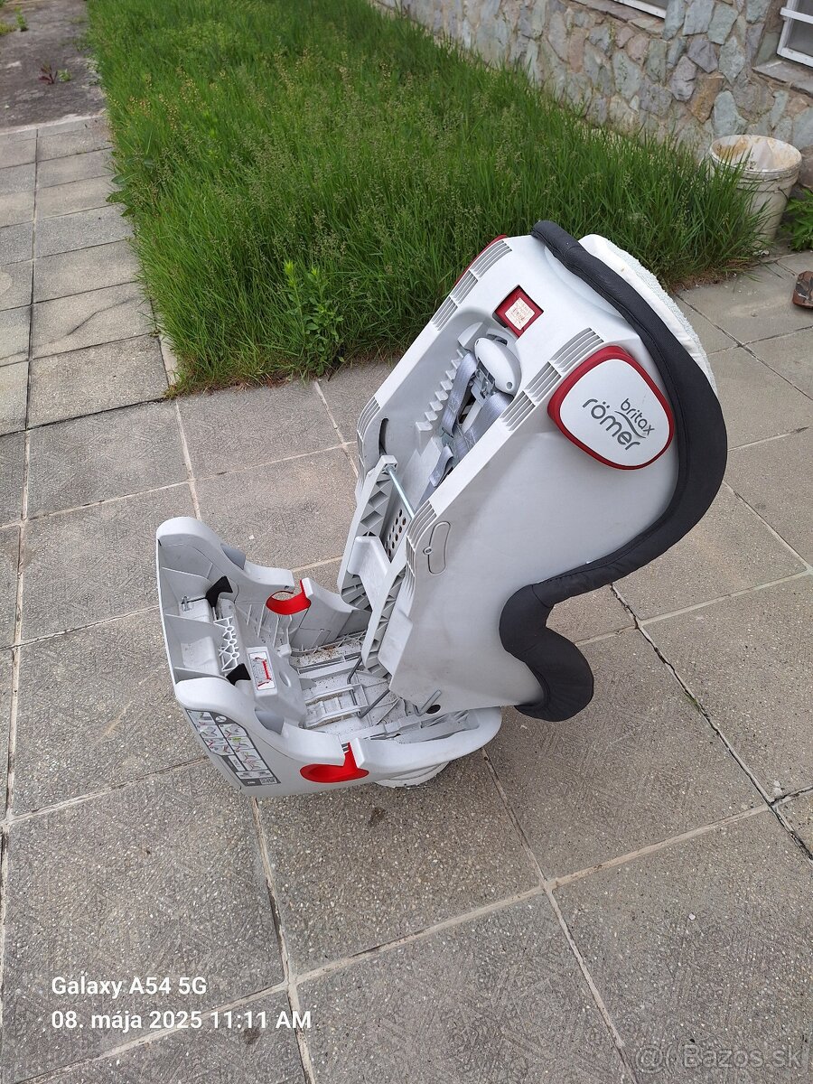 Predam autosedacku Britax - 8