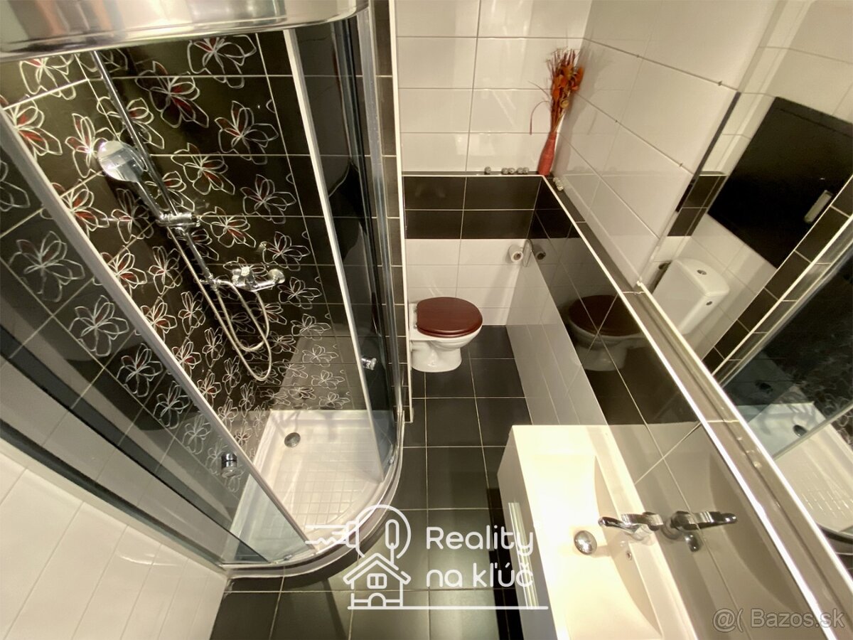 Na prenájom zrekonštruovaný, zariadený 1-izbový byt v NZ - 8