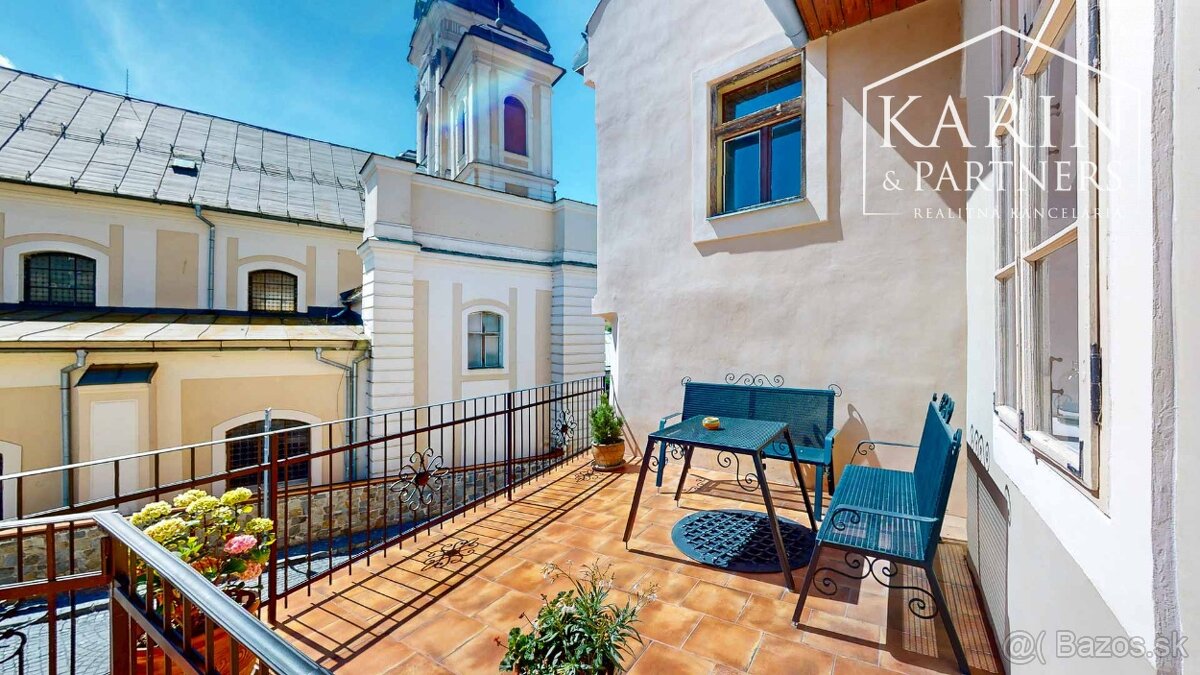 Mezonetový byt s terasou a záhradou v historickom centre - 8