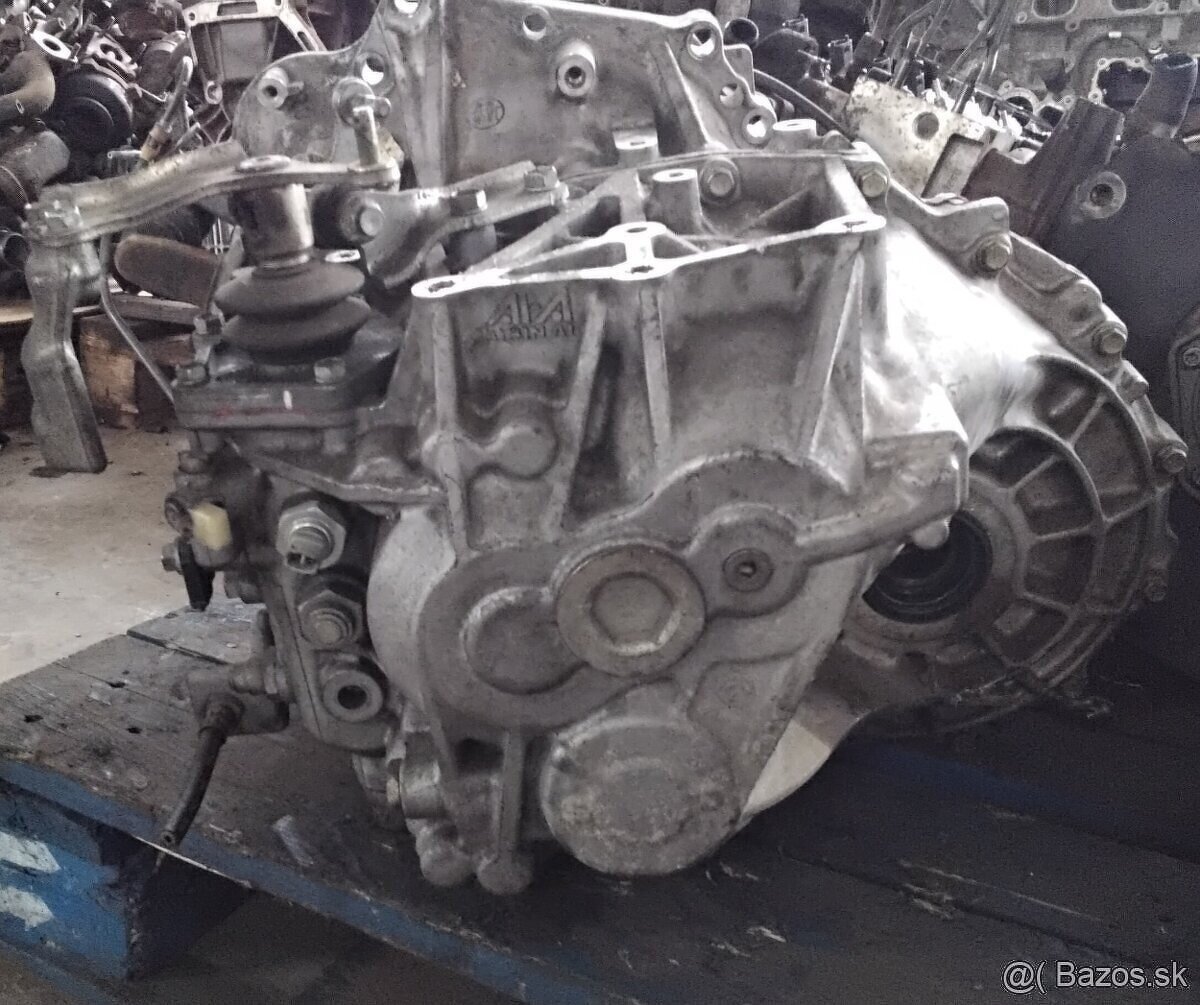 TOYOTA RAV4 2.2 D-4D 2008 predám DVERE, trysky DCRI107640 - 8