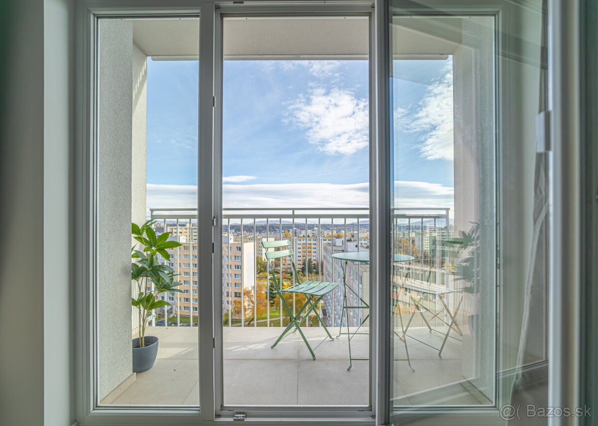 Komplet zariadený byt pri Novej nemocnici–výhľad a lokalita - 8