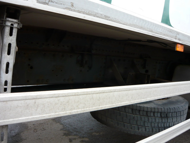 IVECO STRALIS AD 190 S31 CHLADÁK+ČELO - 8