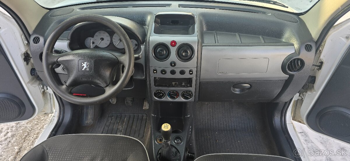 Peugeot PARTNER 1.9 D 51 kw - 8