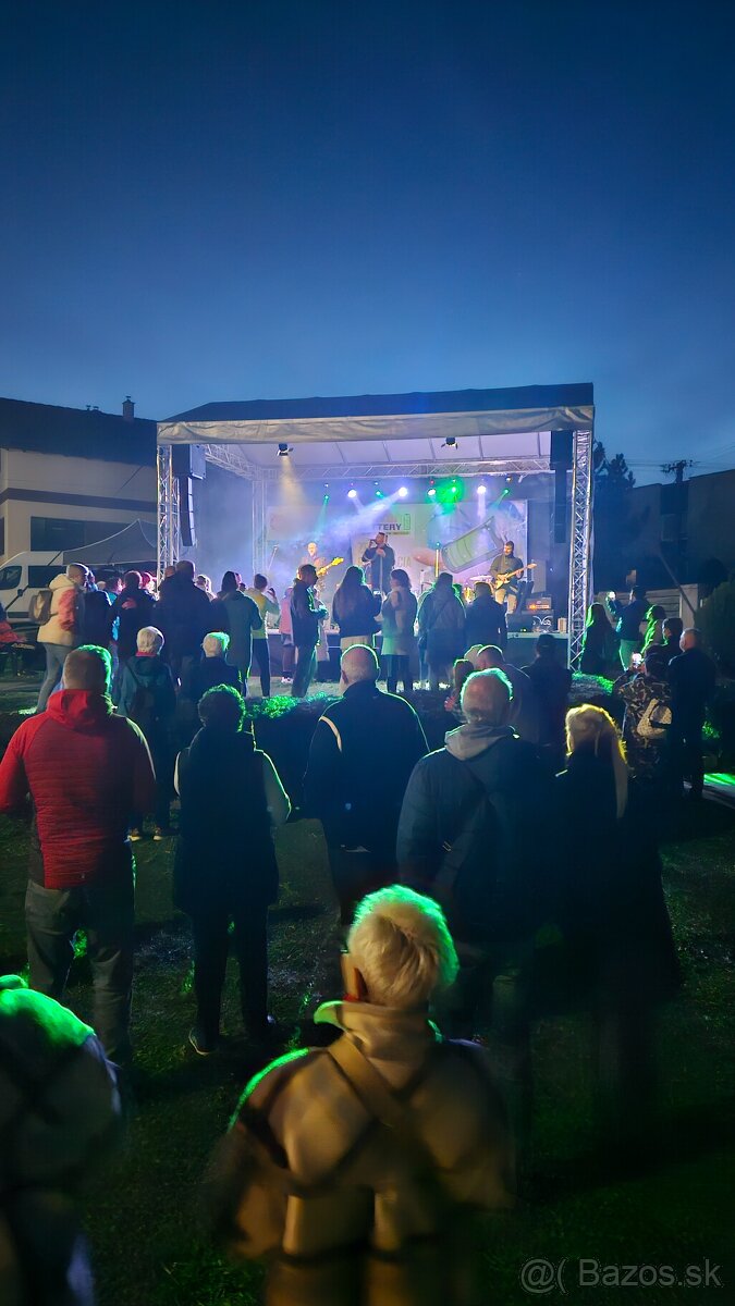 Prenajom pódia s prestrešením - 8