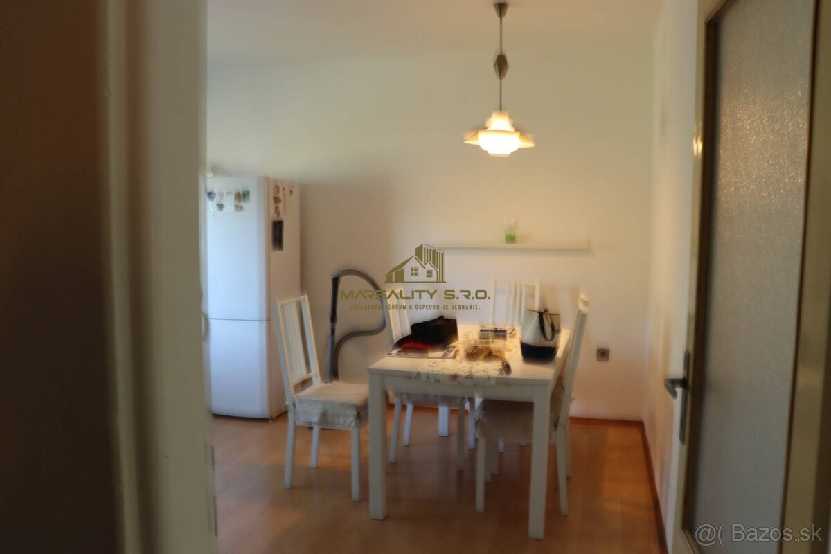 NA PREDAJ 5izbový rodinný dom v obci Plavecký Štvrtok - 8