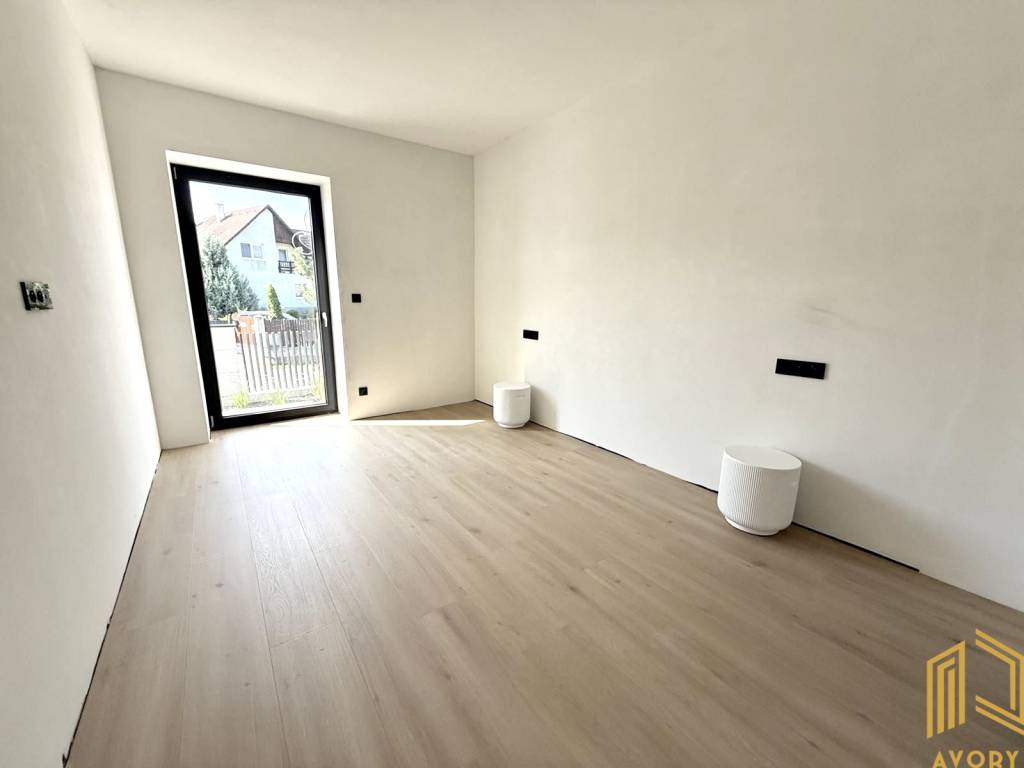 NOVOSTAVBA 5 - IZB.ROD.DOMU, POZEMOK 900m2,ŠAJDÍKOVÉ HUMENCE - 8