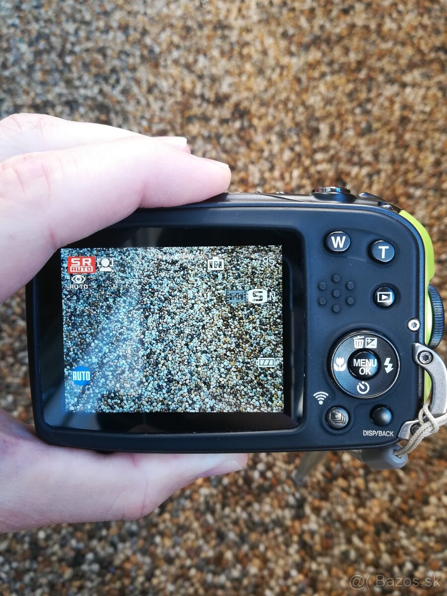 Digitálny fotoaparát Fujifilm XP80 čierny - 8