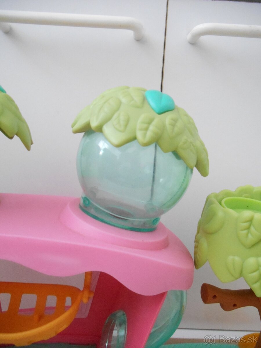 Littlest Pet Shop domček Pri troch stromoch - 8