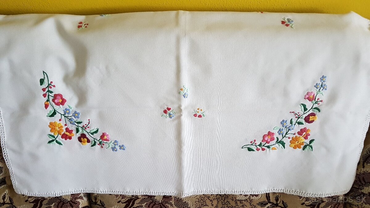 ÚĽUV + vyšívané prestieranie, obrúsky - 8