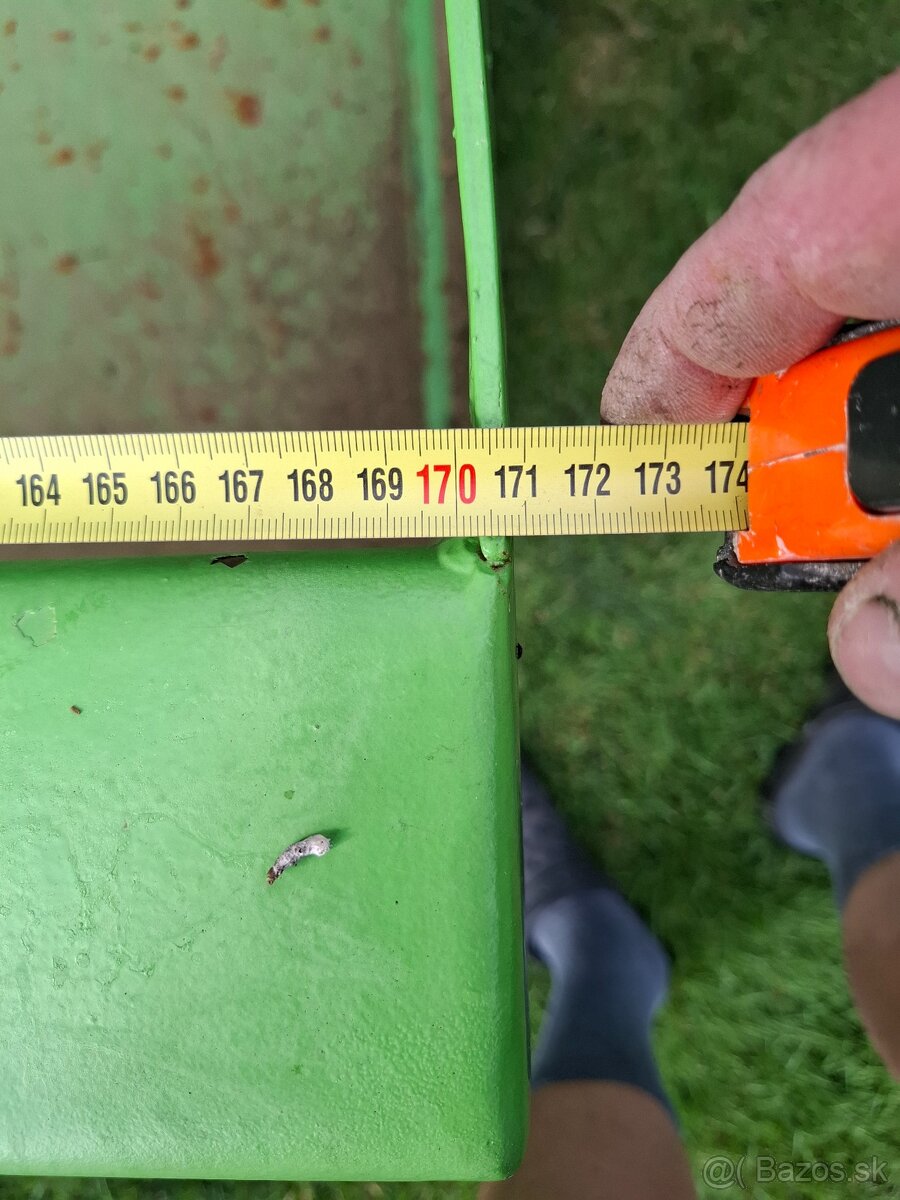 Predam bednu za traktor - 8