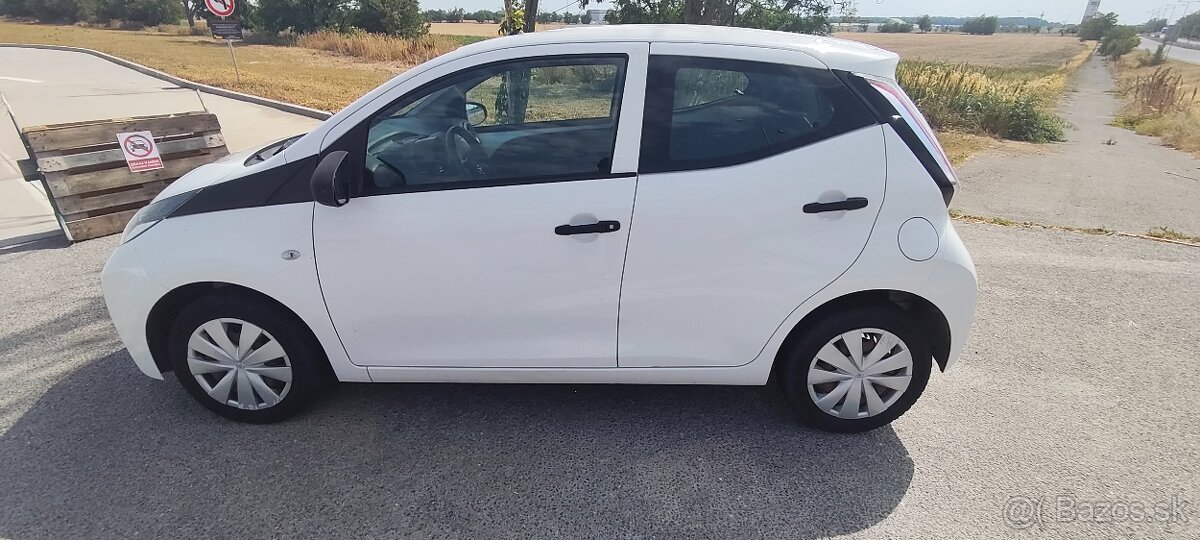 Toyota AYGO - 8