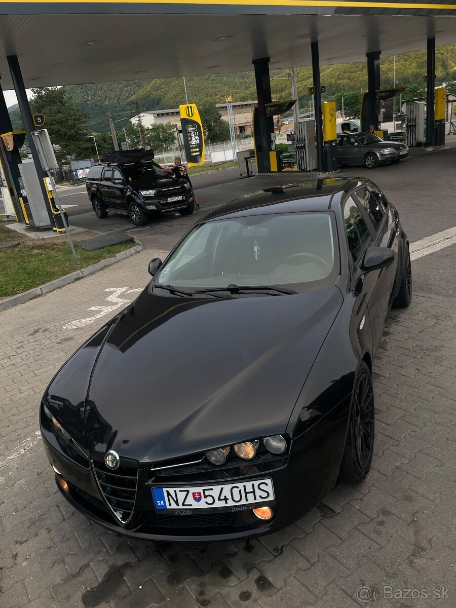 Alfa Romeo 159 SportWagon - 8