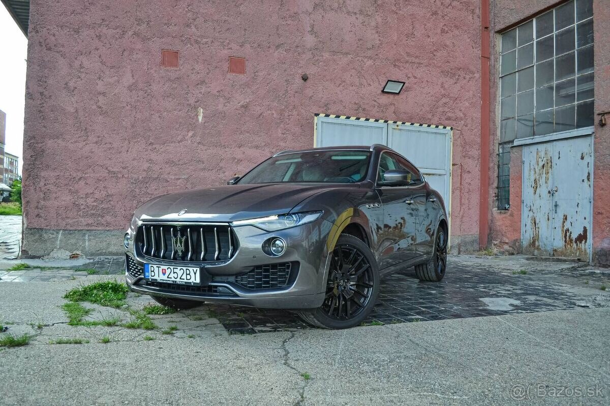 Maserati Levante S 3.0 benzín 316kW - 8