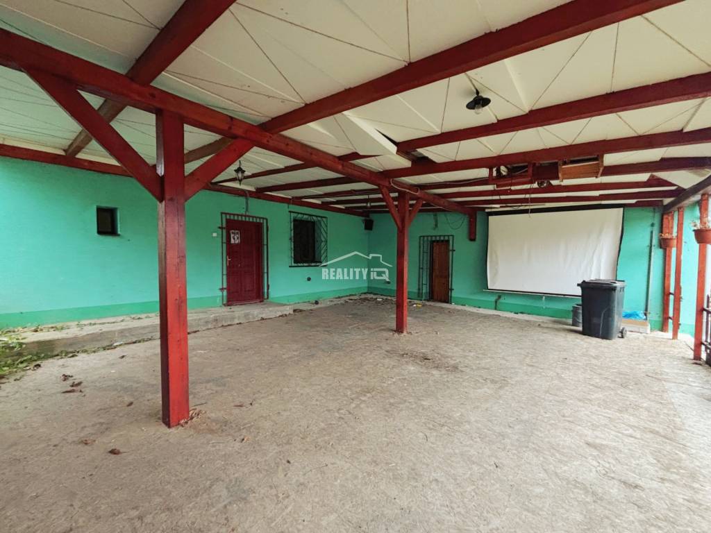 EXKLUZÍVNE NA PREDAJ - RODINNÝ DOM - KOLÁROVICE, BYTČA - 8