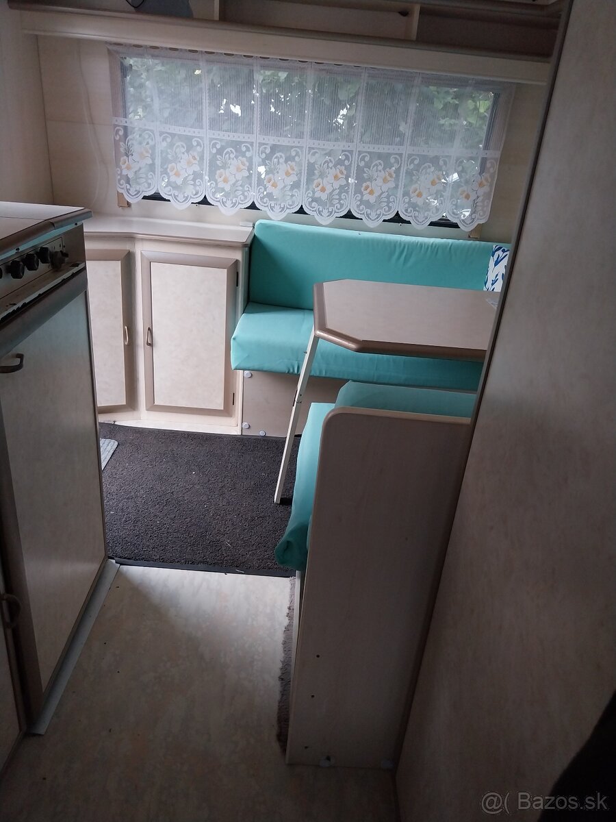 Predám karavan pre 4 osoby ( rýchlosť 100 KM/h )vTP - 8