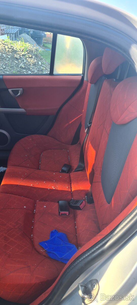 Na náhradné diely - 8