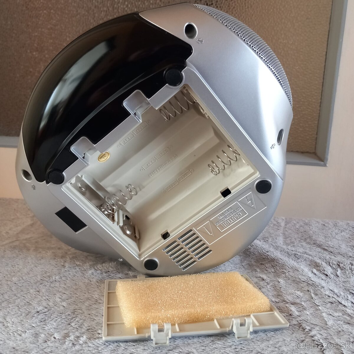 Predám DAEWOO PORTABLE STEREO RÁDIO, CD/MP3 - 8