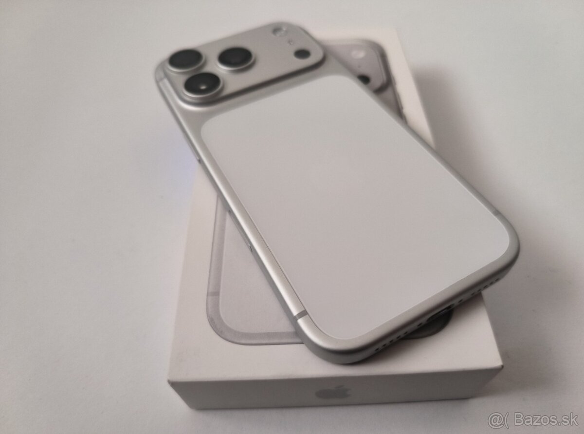 apple iphone 17 PRO MAX 256gb Silver / Batéria 100% - 8