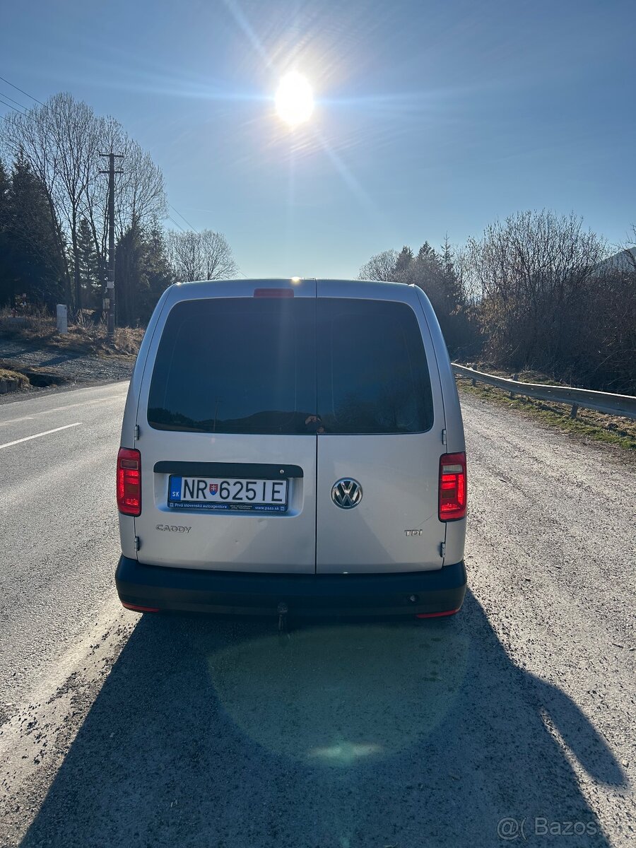 VW Caddy-maxi 1,6 TDi - 8