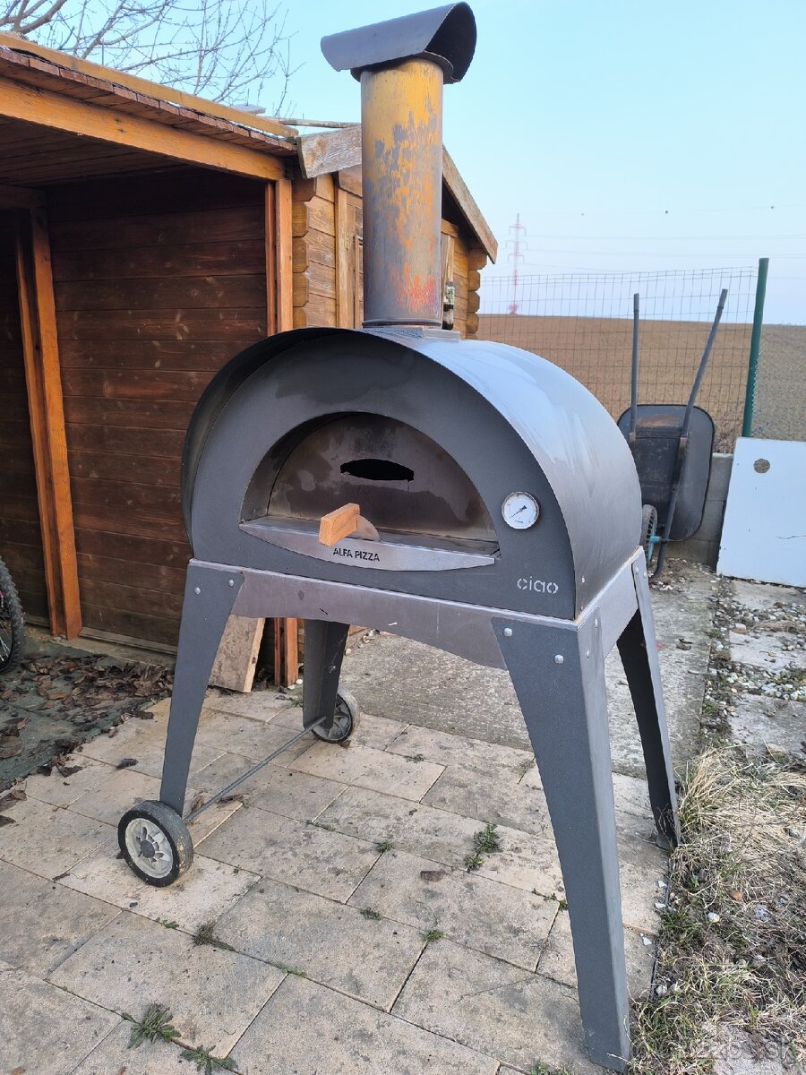 Predám pizza pec na drevo s podstavcom - 8