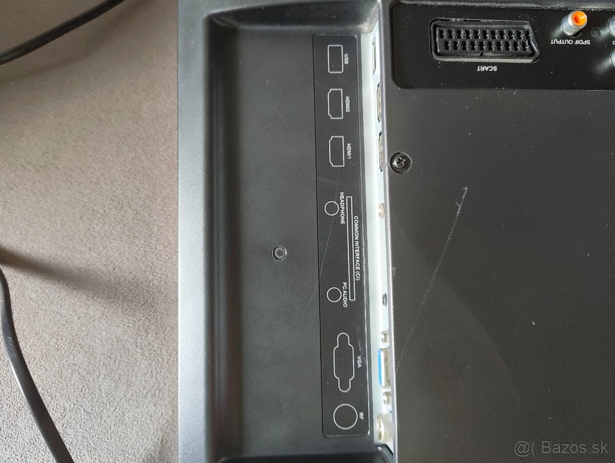 Predám PlayStation 3 (PS3) + hra The Last of Us - 8