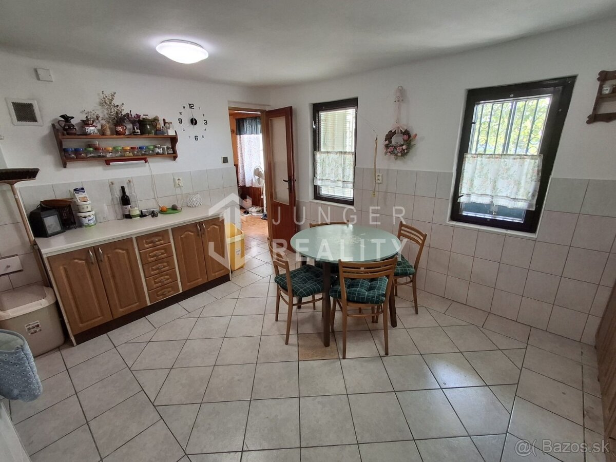 Znížená cena–Na predaj štýlová chata nad obcou Jablonov n/T - 8