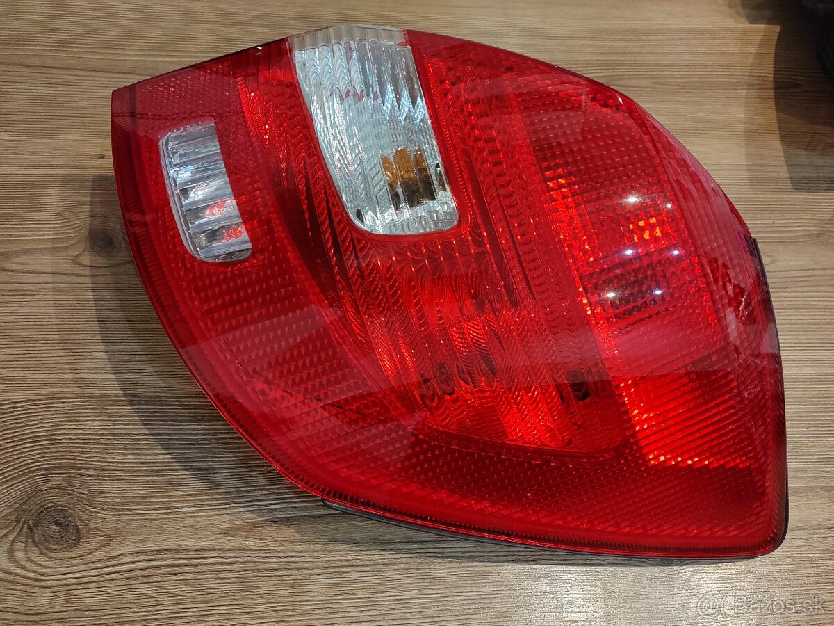 Škoda fabia 2 combi zadné svetlá - 8