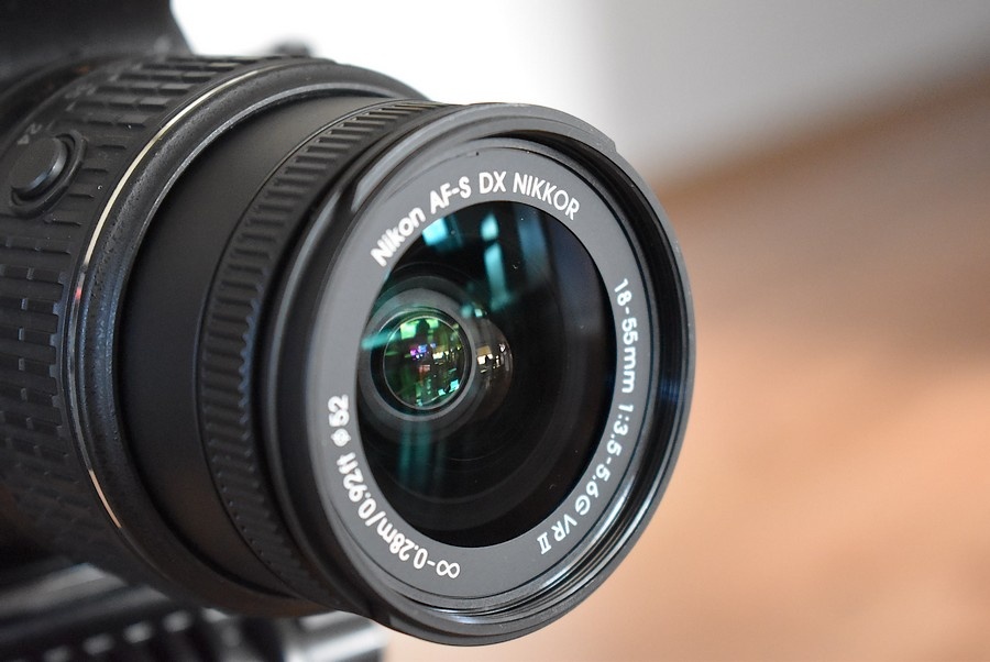 Nikon D5200 s VR objektivom 18 - 55 AF-s 9 tisiic zaberov - 8