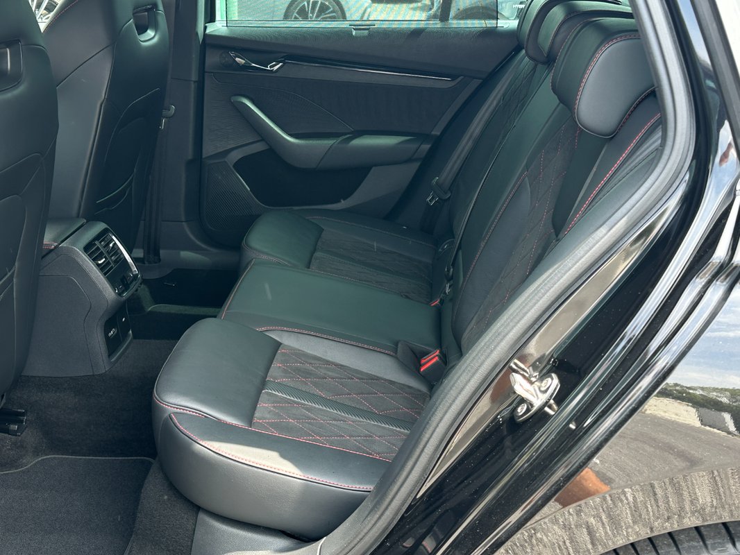 Škoda Octavia Combi RS 2.0 TDi DSG 4x4 WEBASTO. VIRTUAL - 8