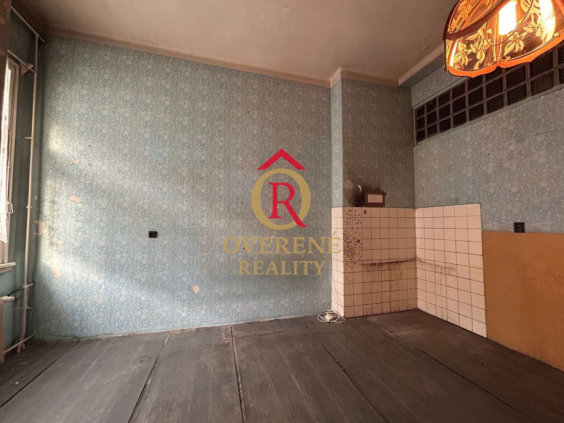 Veľkometrážny slnečný dvojizbový byt s romantickou dušou a v - 8