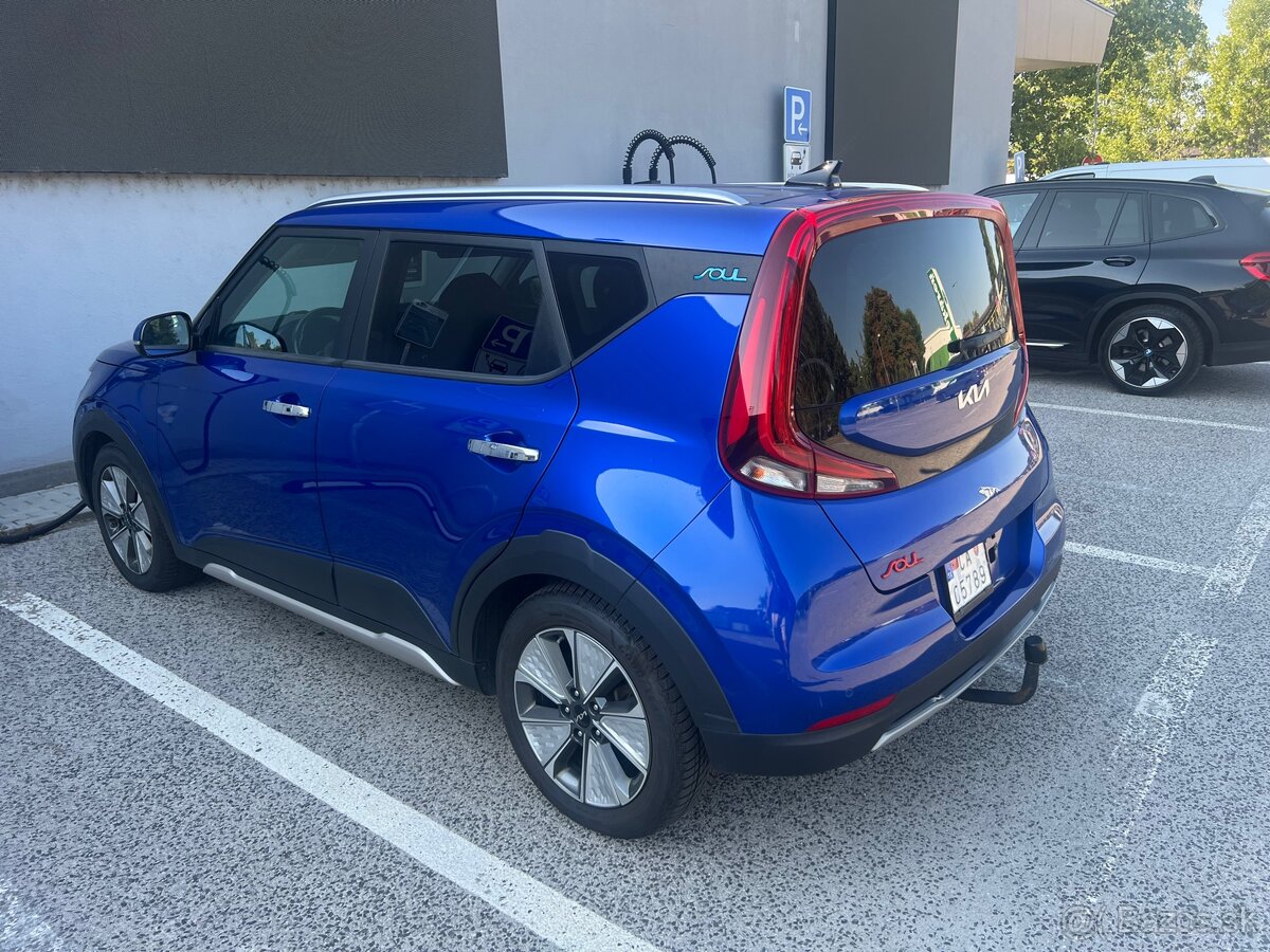 2021 KIA Soul EV 64 kWt - 8