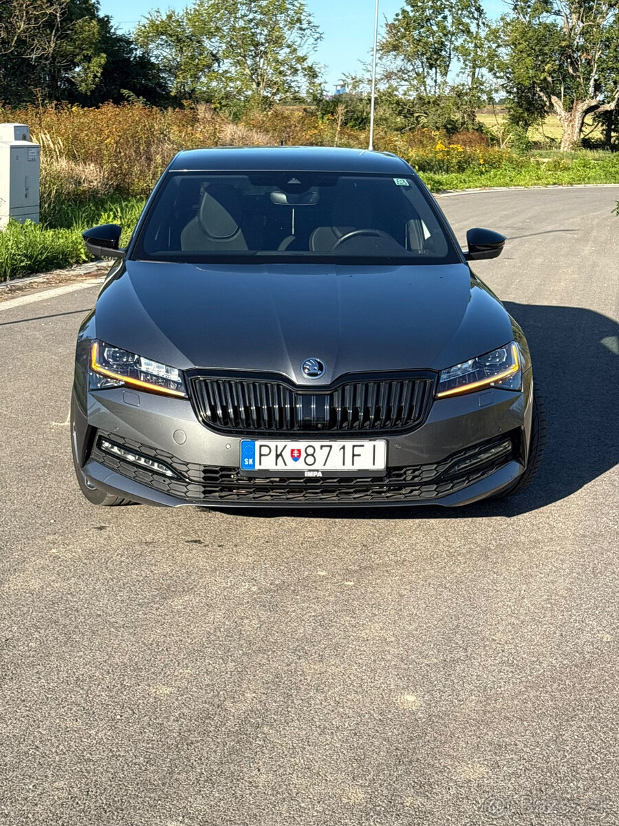 Skoda Superb Sportline 2.0TDi - 8