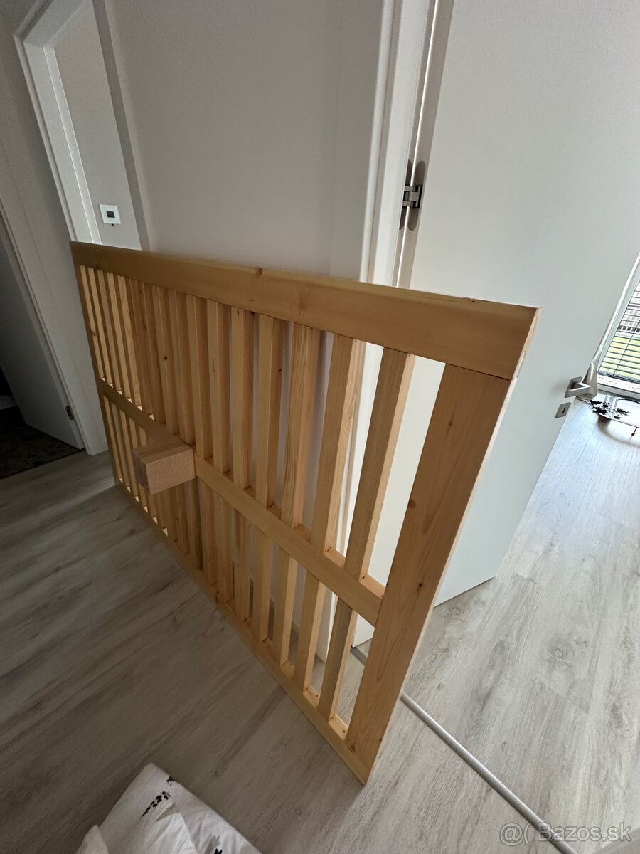 Masívna posteľ 140x200cm - 8