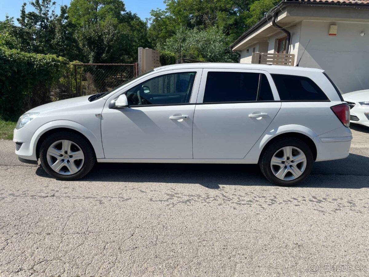 Opel Astra 1.7CDTi - 8