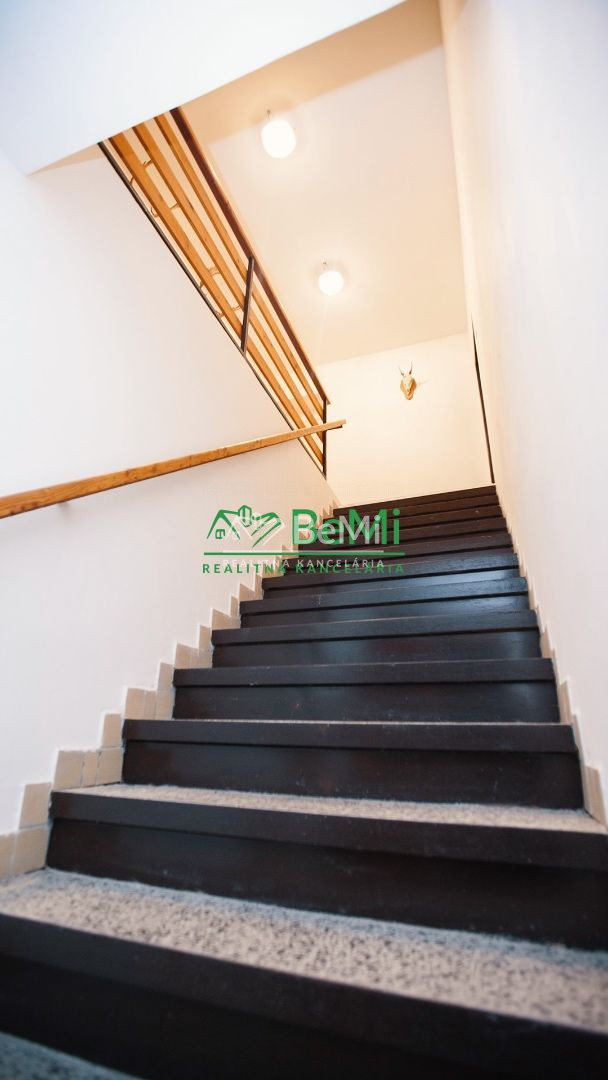 RODINNÝ DOM S EXKLUZÍVNOU PIVNICOU - 8