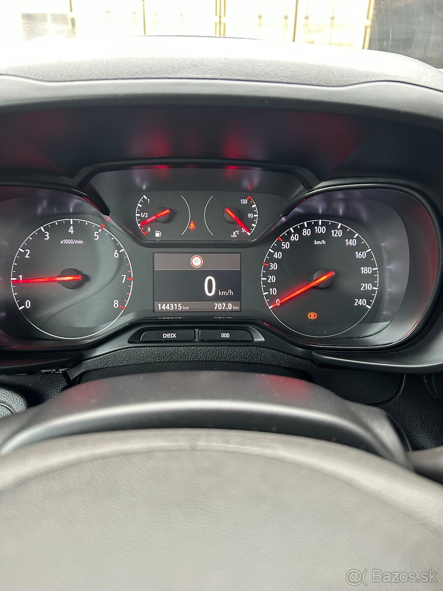 Opel Combo 1.2 Turbo - 8