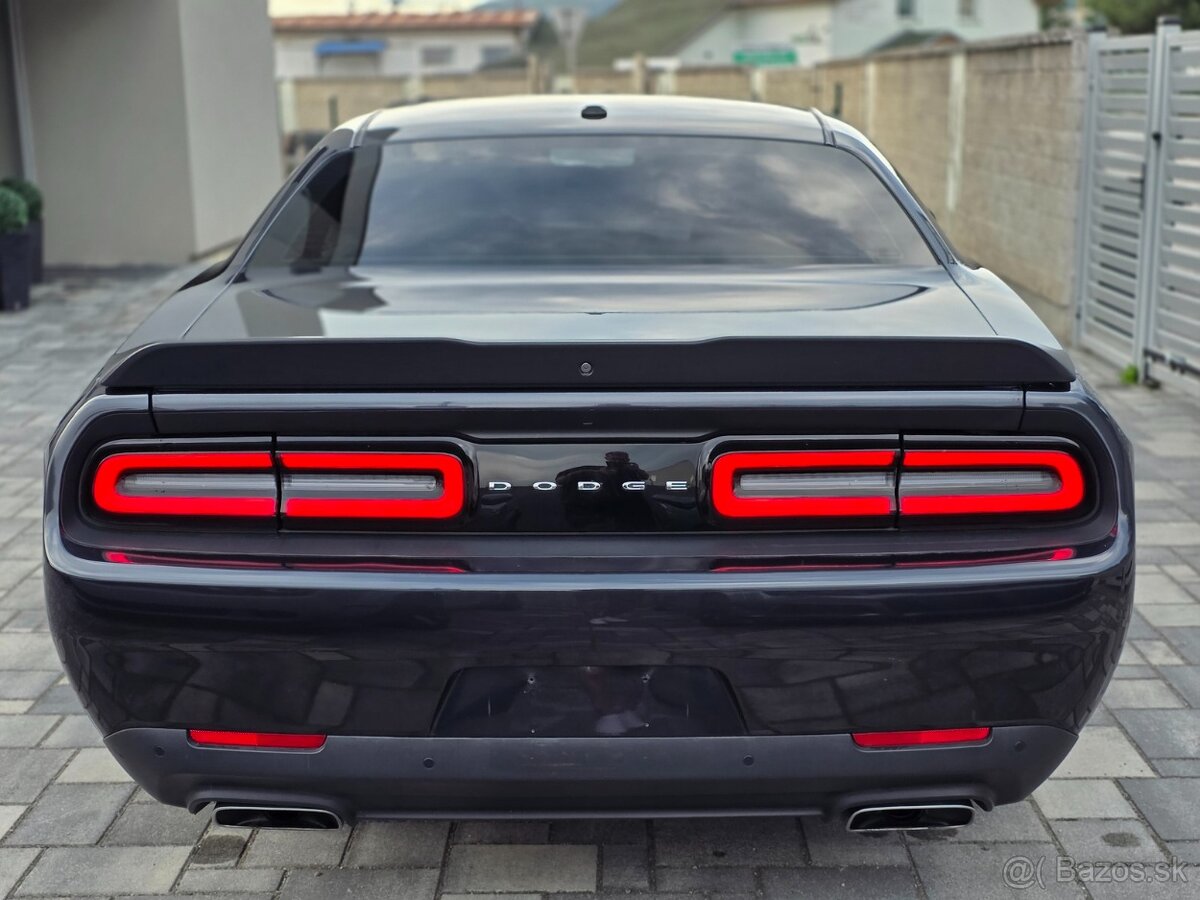 Dodge Challenger 5.7 V8 Hemi 2019 DPH - nebúrané - 8