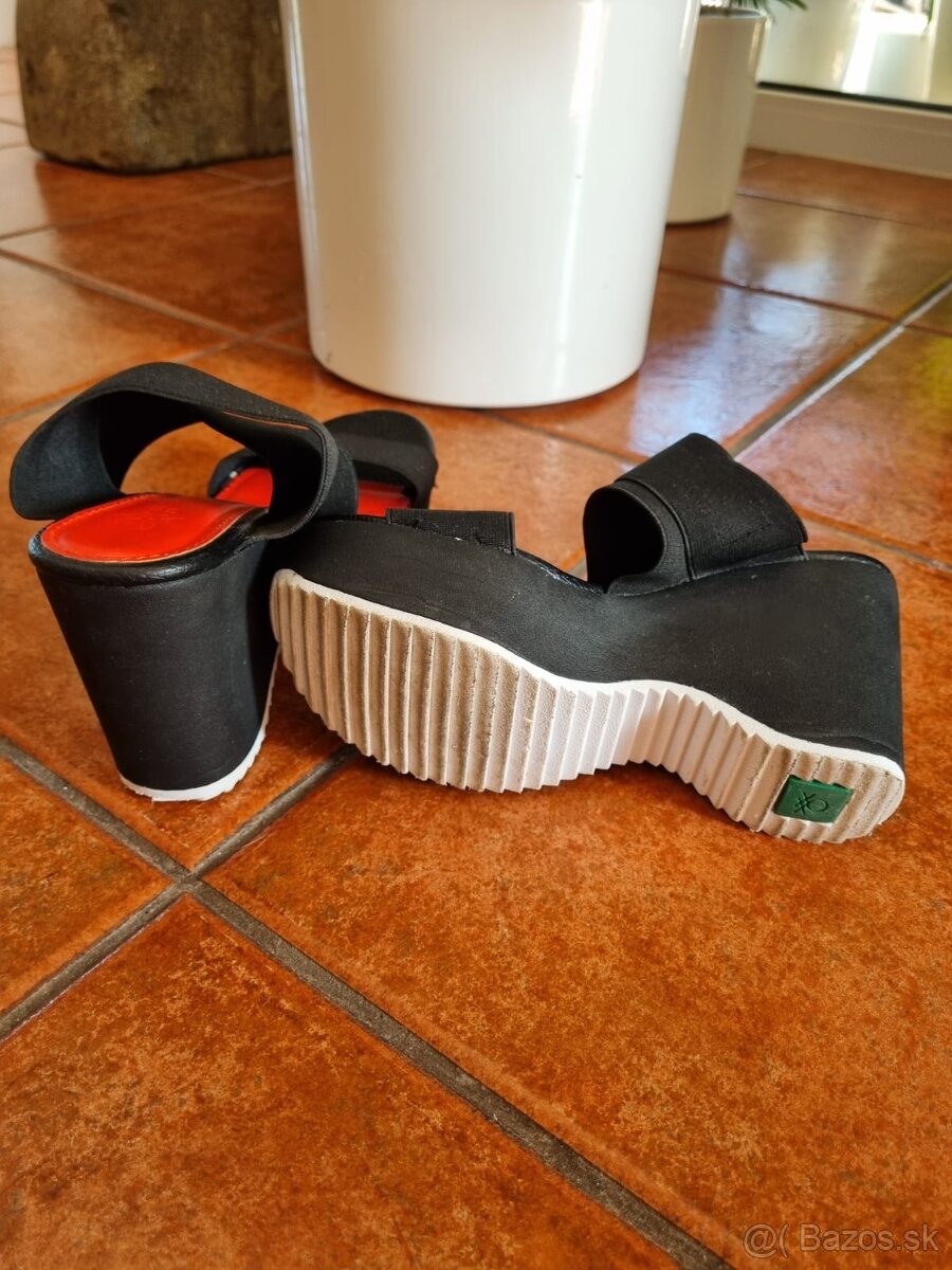 Sandále na platforme - 8