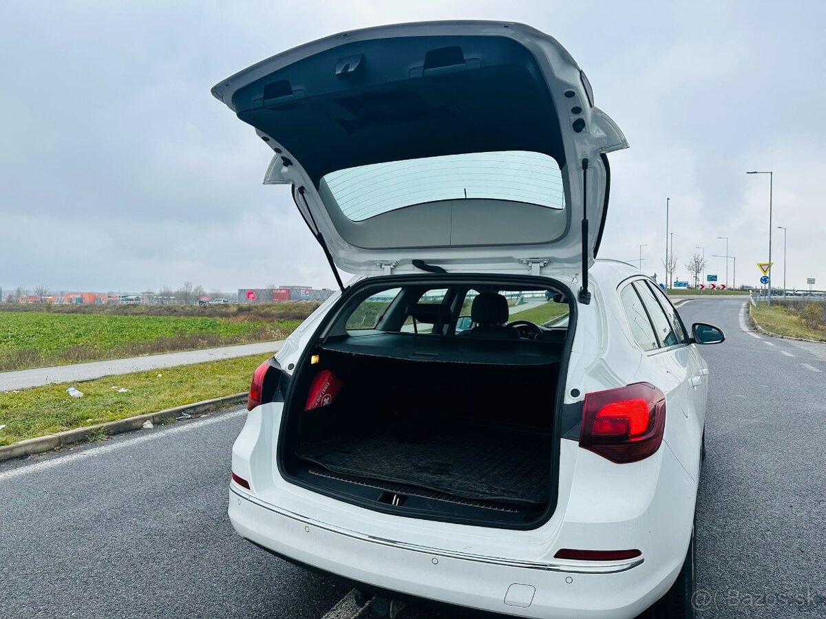 Opel Astra Sports Tourer – 1.6 diesel – výbava COSMO - 8